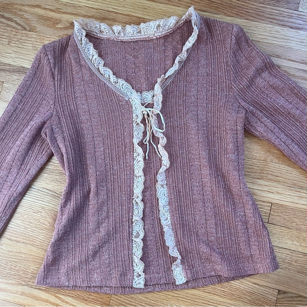 Knit long sleeve with Lace Detail